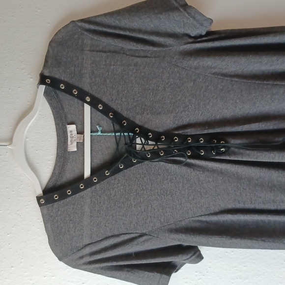 NWT Umgee Gray/Black Top Size S - Picture 3 of 7